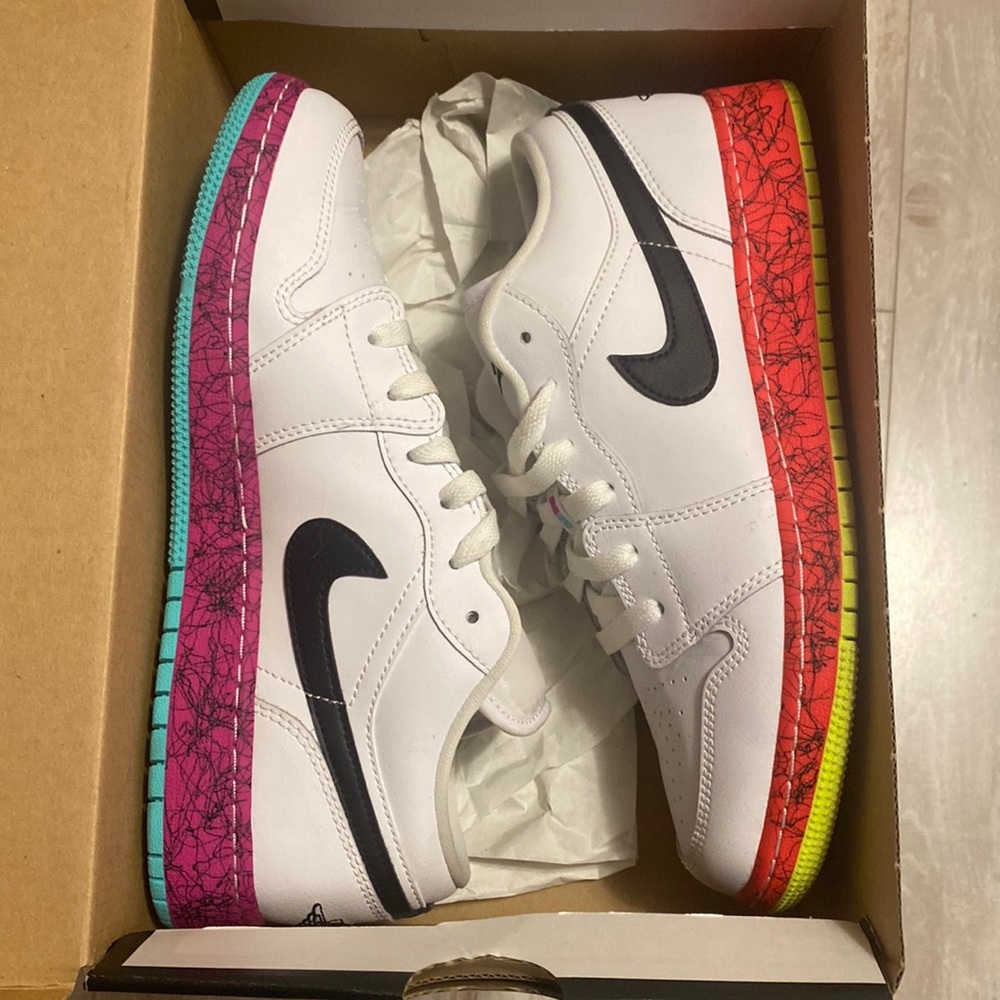 Air jordan 1 low grade school